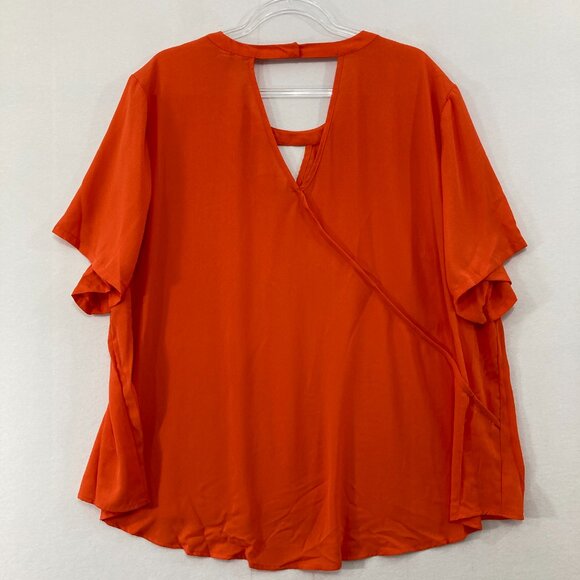 New Cato Top size 26W/28W Red Keyhole Short Sleeve Blouse Office Career - Picture 8 of 10